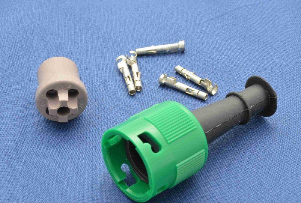 Konektor svítilny pravé zelený / 5.pólový pro 1 kabel - zásuvka